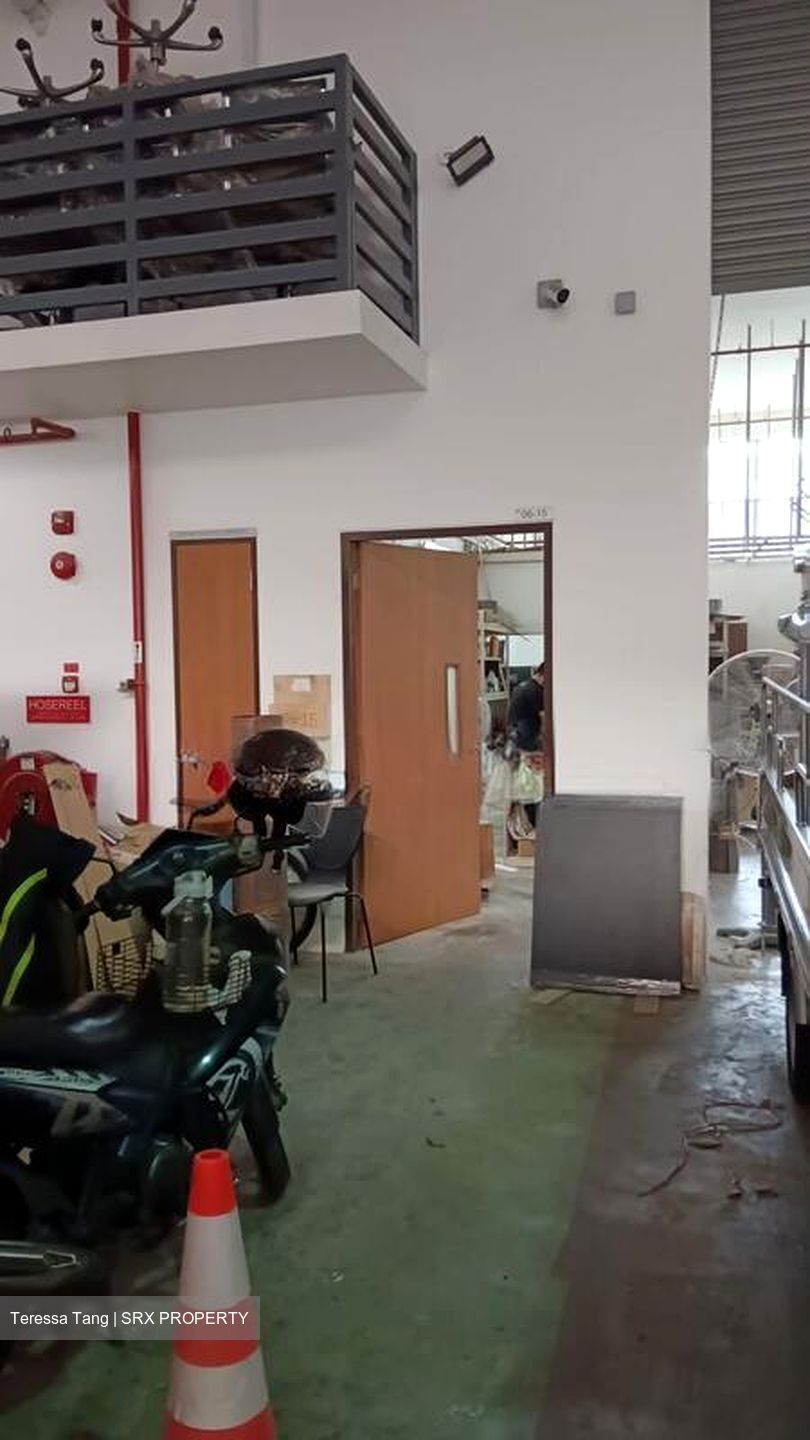 Woodlands Industrial Xchange (D25), Factory #527013211